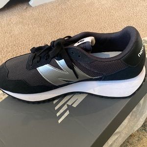 Brand new new balance 237